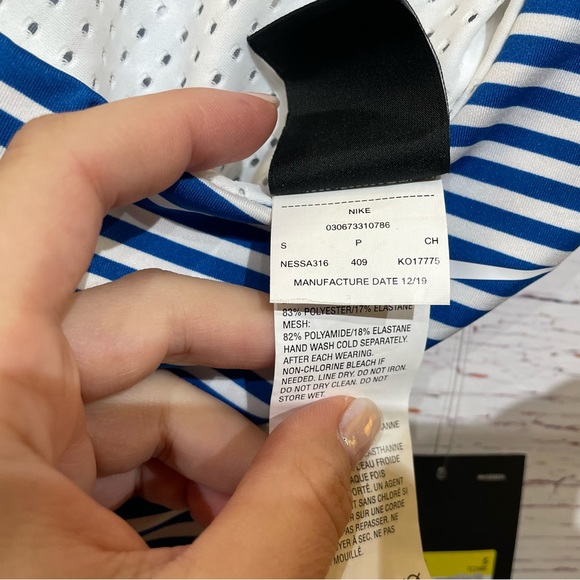 NWT Nike Reversible Sport Mesh Midkini Reversible Top - size S - Picture 10 of 13